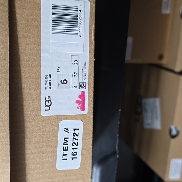 - UGG Women's Oh Yeah Slippers- Size 6 - Picture 5 of 5